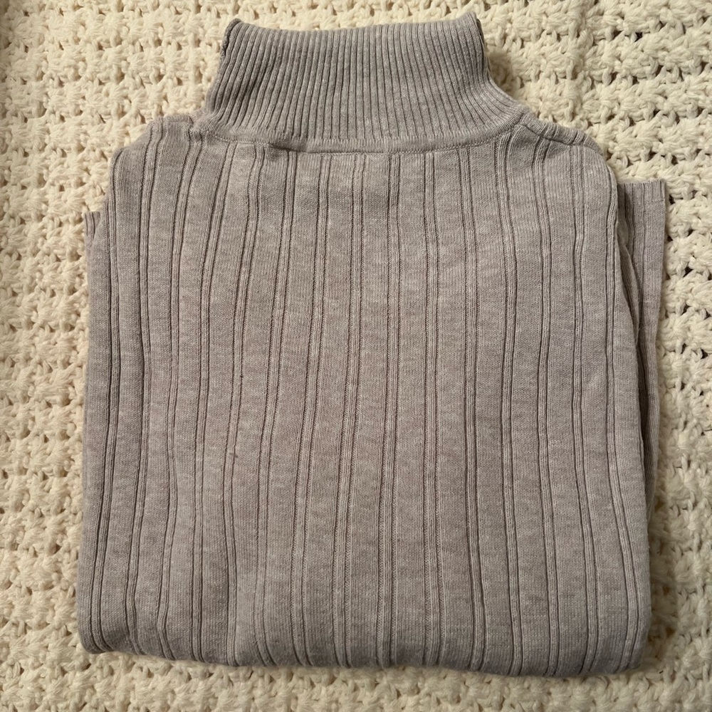 Eddie Bauer Turtle Neck